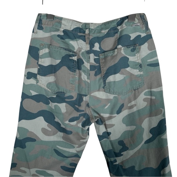 MOTHER The Shaker Chop Crop High Waist Straight Ankle Crop Jeans in camo - Picture 10 of 16